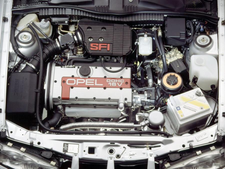  Opel Calibra 2.0i 16V 1990 года  (фото 16 из 23)